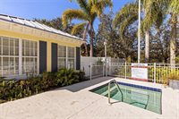 5633 Key Largo Court, Bradenton, FL 34203