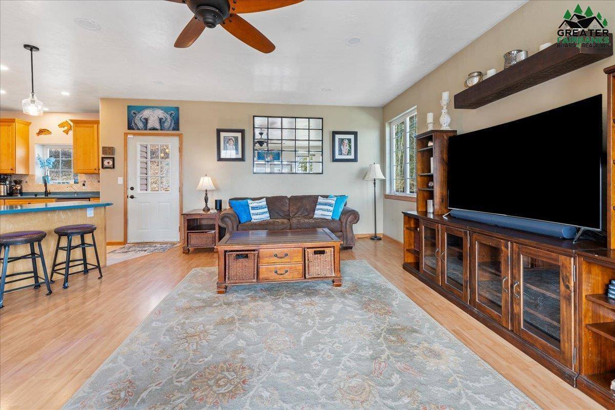 570 Knightsbridge Road, Fairbanks, AK 99709