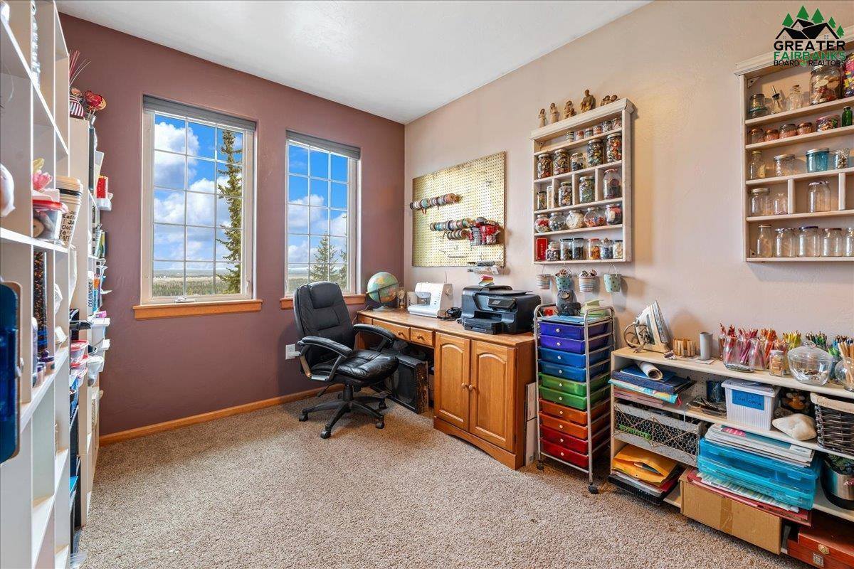 570 Knightsbridge Road, Fairbanks, AK 99709