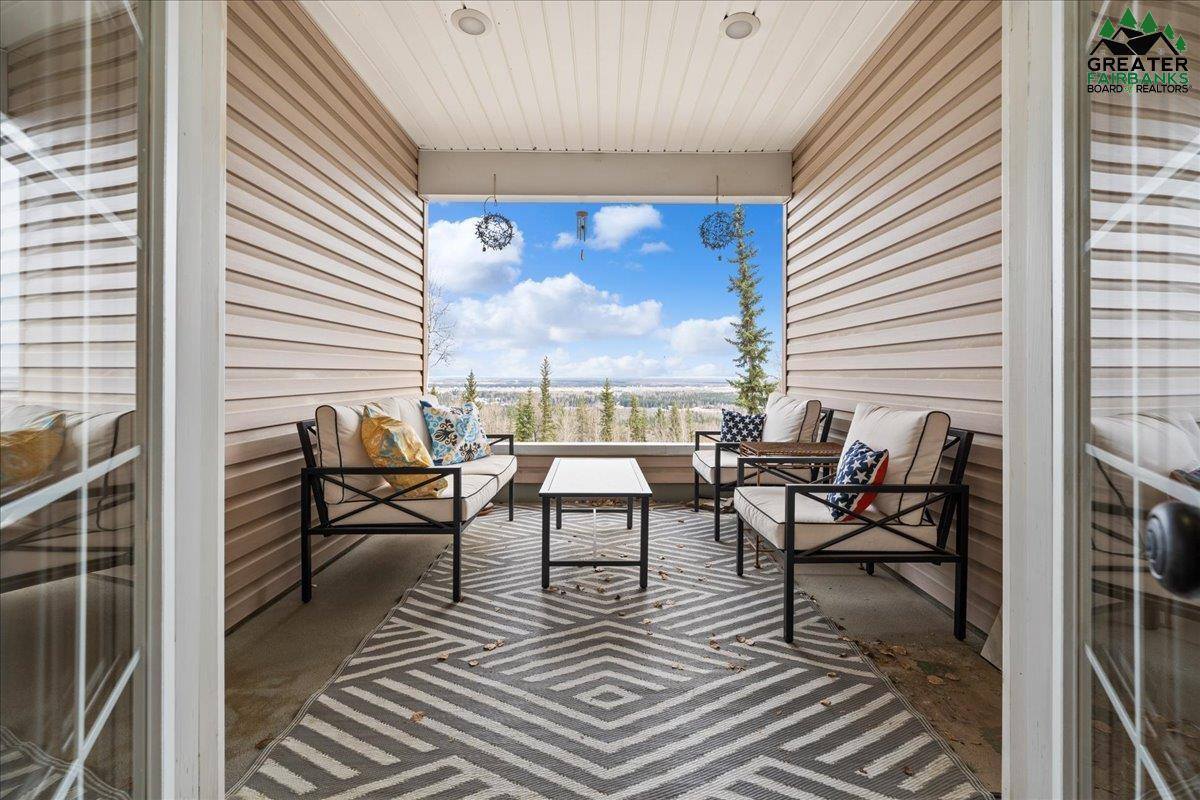 570 Knightsbridge Road, Fairbanks, AK 99709