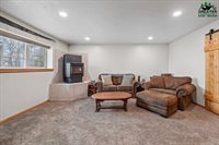 570 Knightsbridge Road, Fairbanks, AK 99709