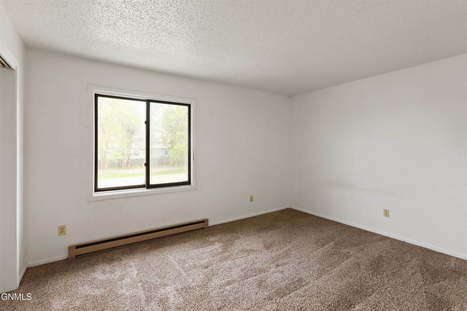 504 26th Street East, Williston, ND 58801