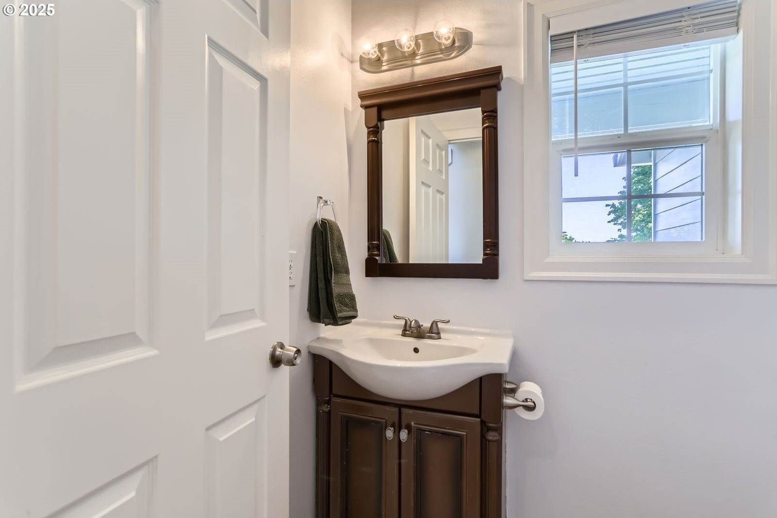 18843 Hein St, Oregon City, OR 97045