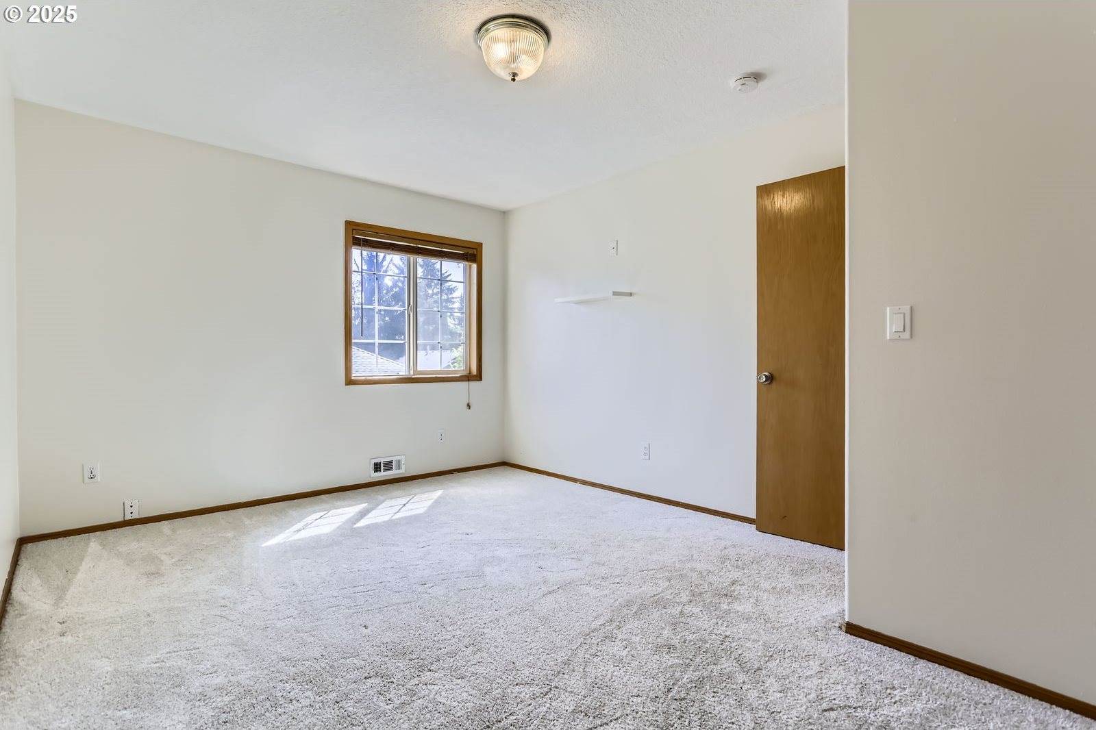 18843 Hein St, Oregon City, OR 97045