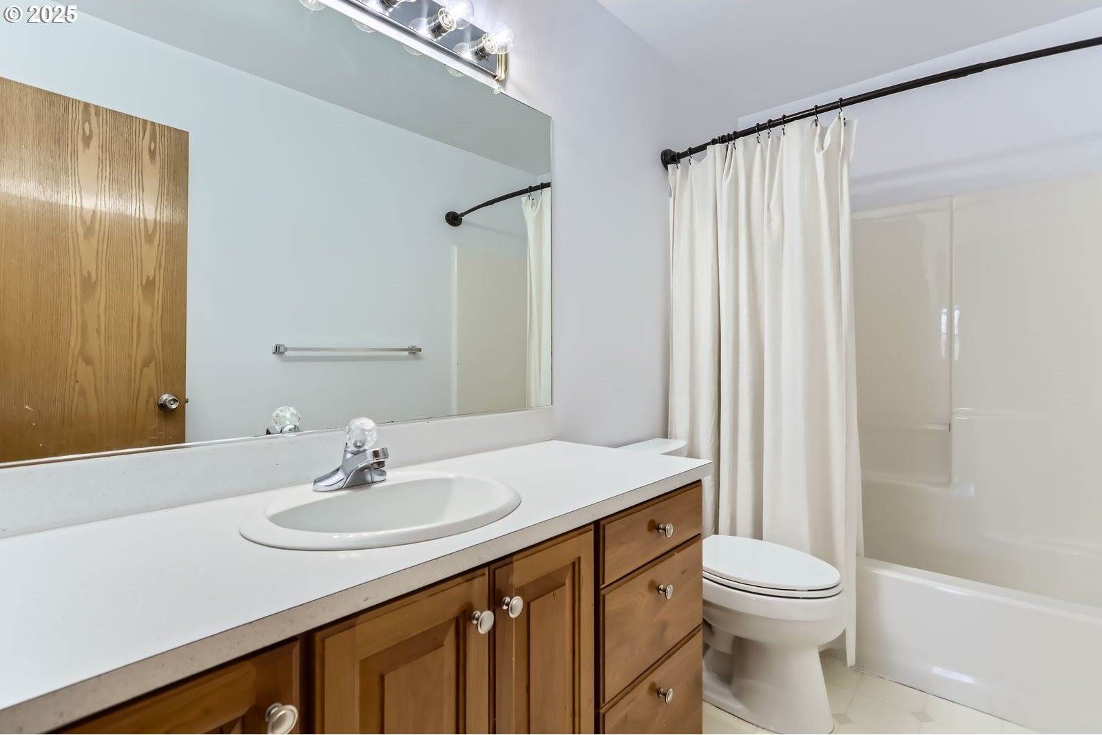 18843 Hein St, Oregon City, OR 97045