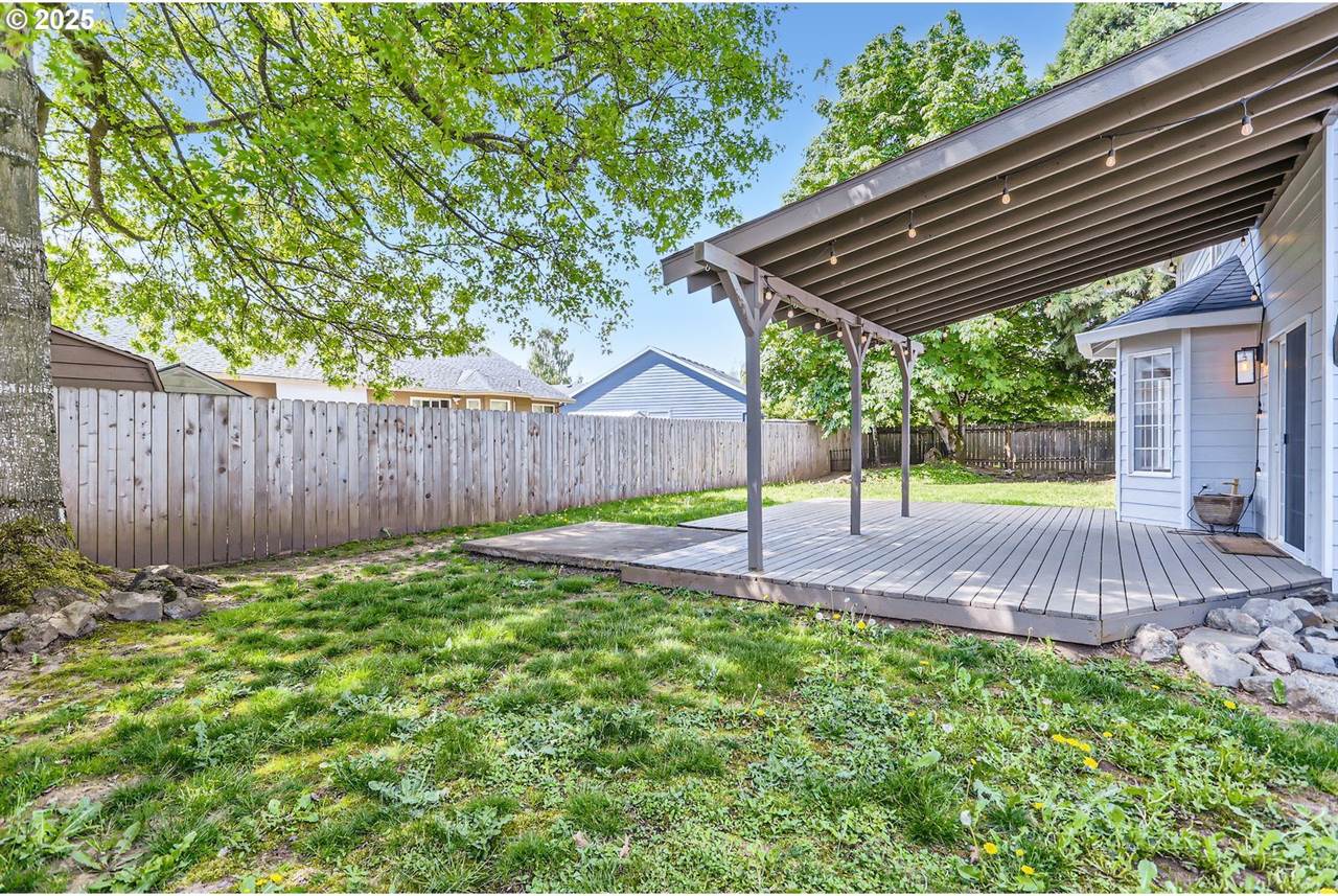 18843 Hein St, Oregon City, OR 97045