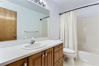 18843 Hein St, Oregon City, OR 97045