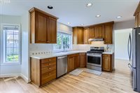 18843 Hein St, Oregon City, OR 97045