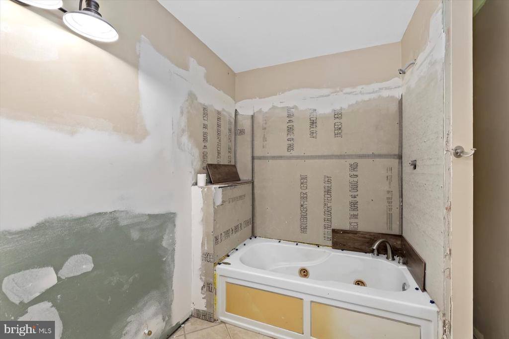 111 Independence Street, Locust Grove, VA 22508