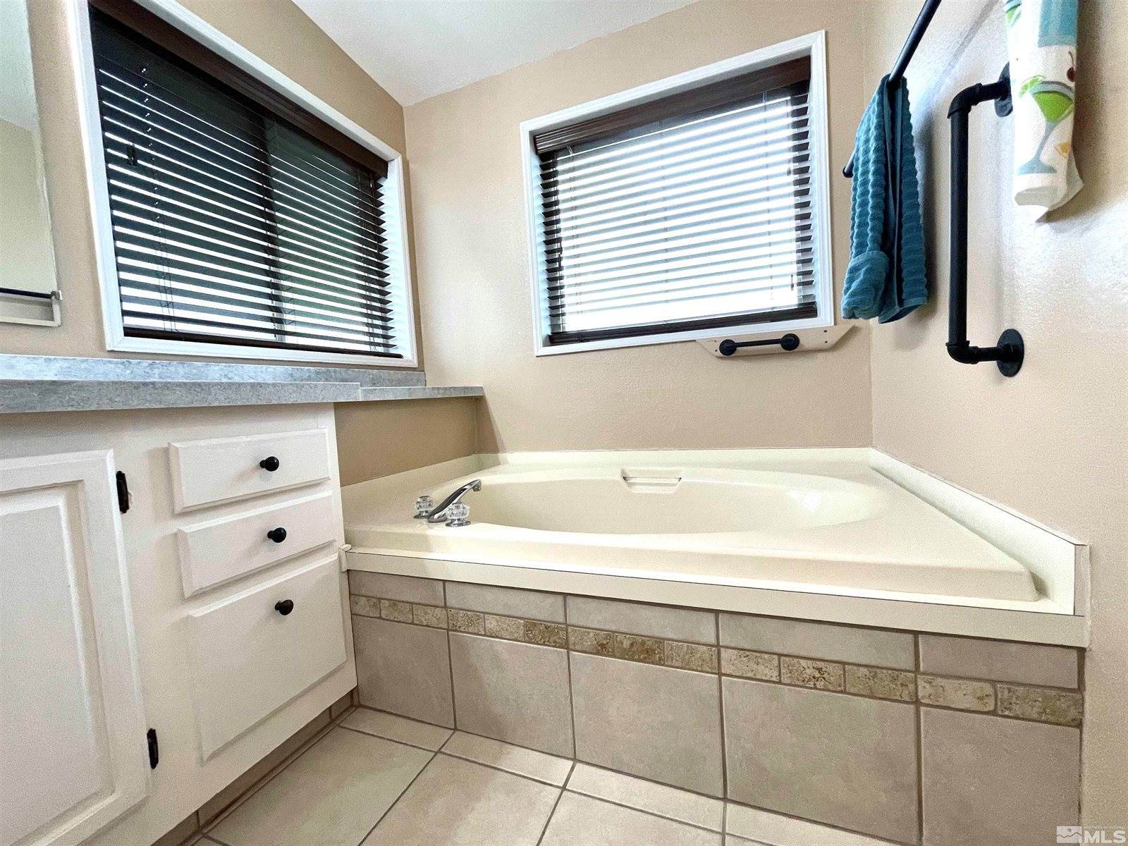 3075 Cougar Court, Winnemucca, NV 89445