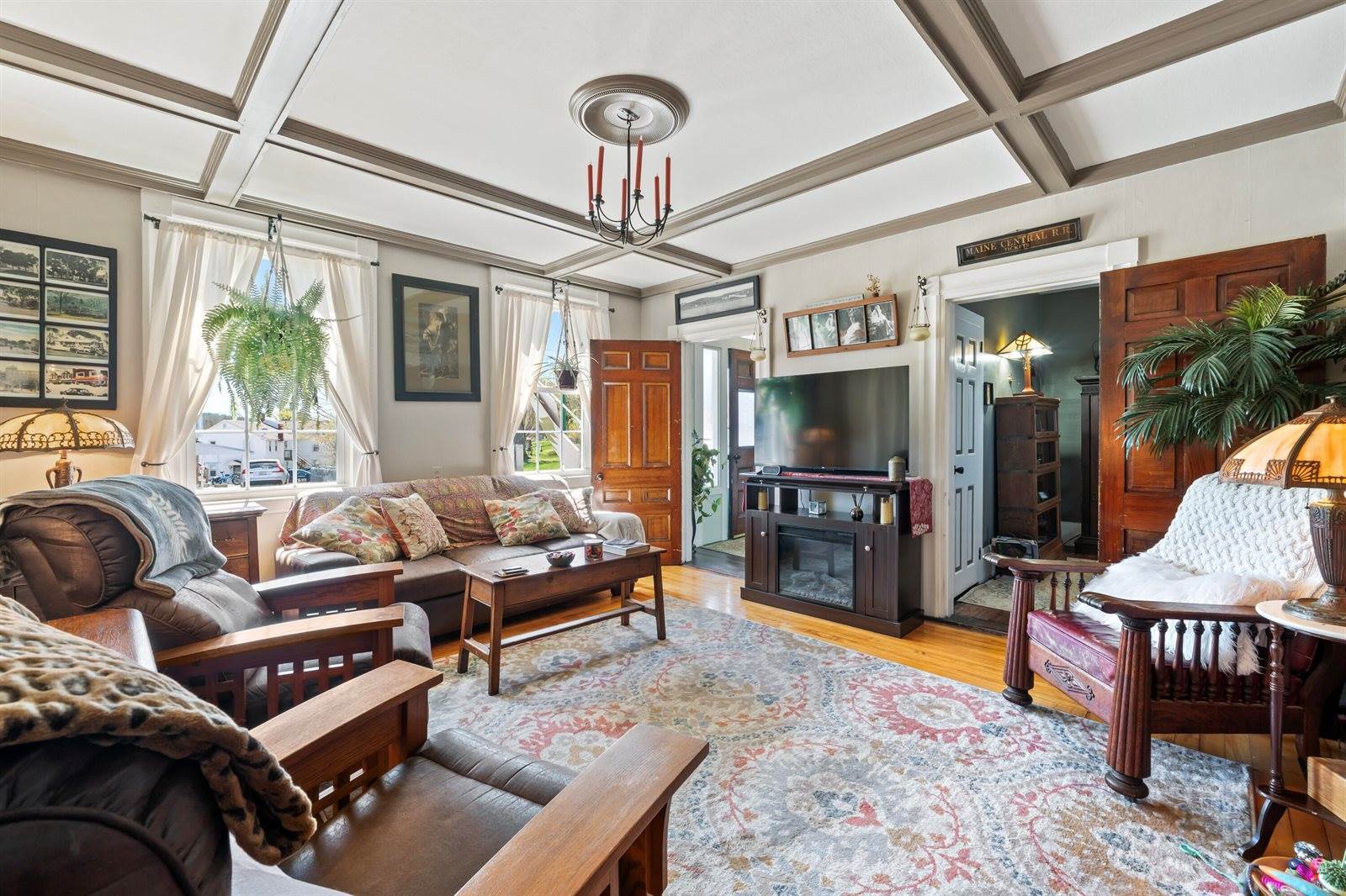 98 & 100 Main Street, Winthrop, ME 04364