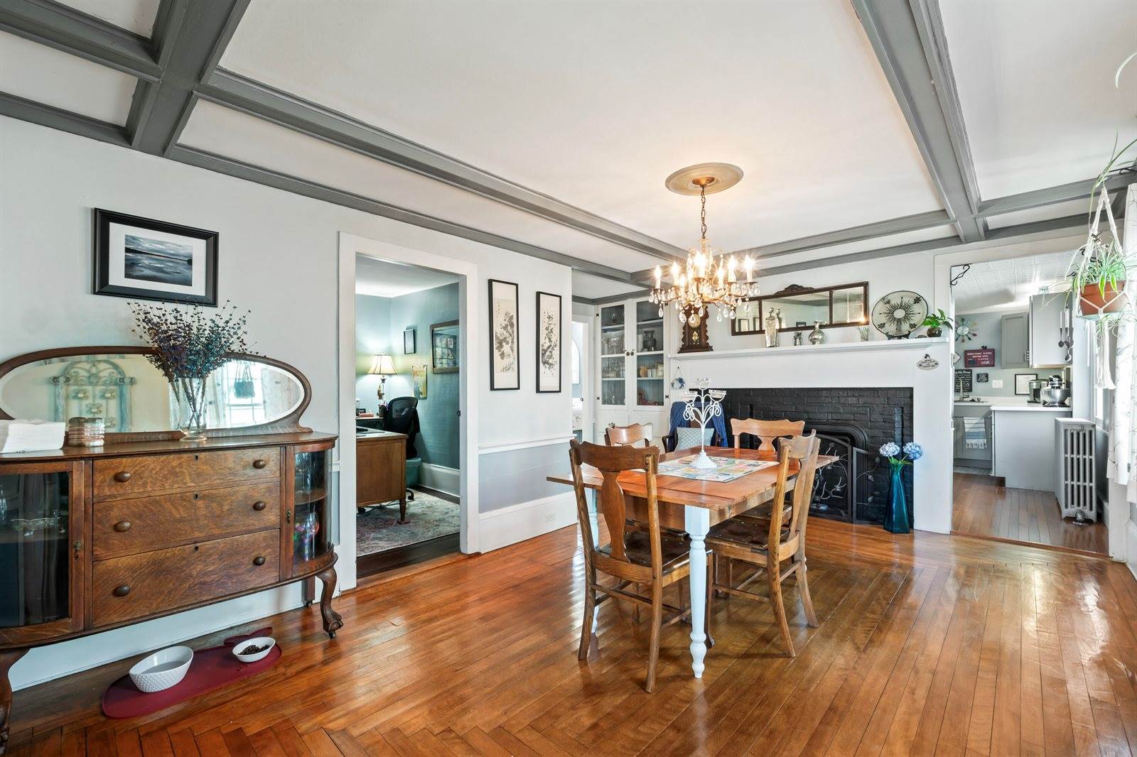 98 & 100 Main Street, Winthrop, ME 04364