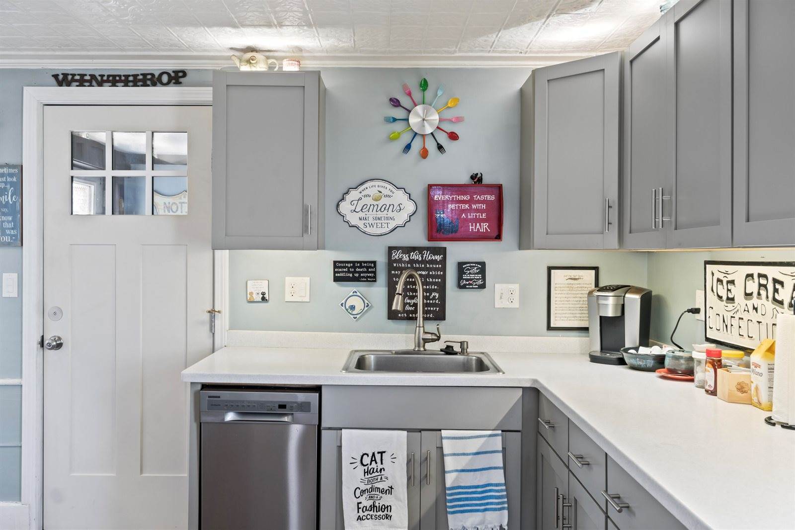 98 & 100 Main Street, Winthrop, ME 04364