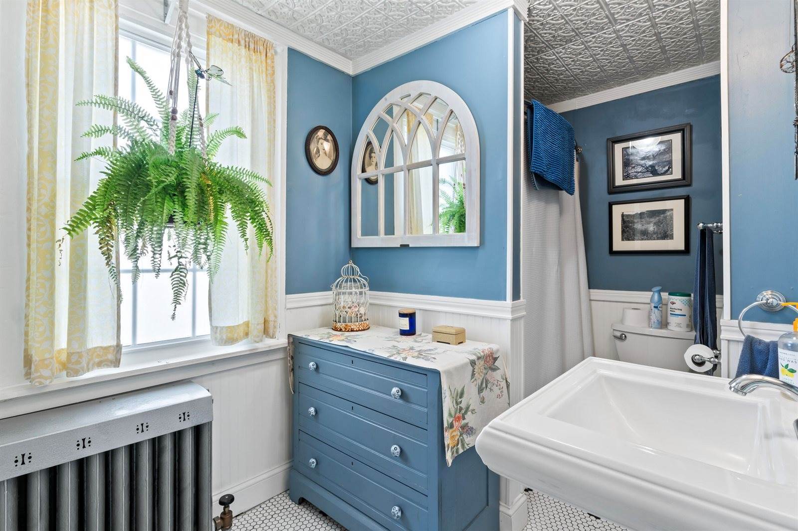 98 & 100 Main Street, Winthrop, ME 04364