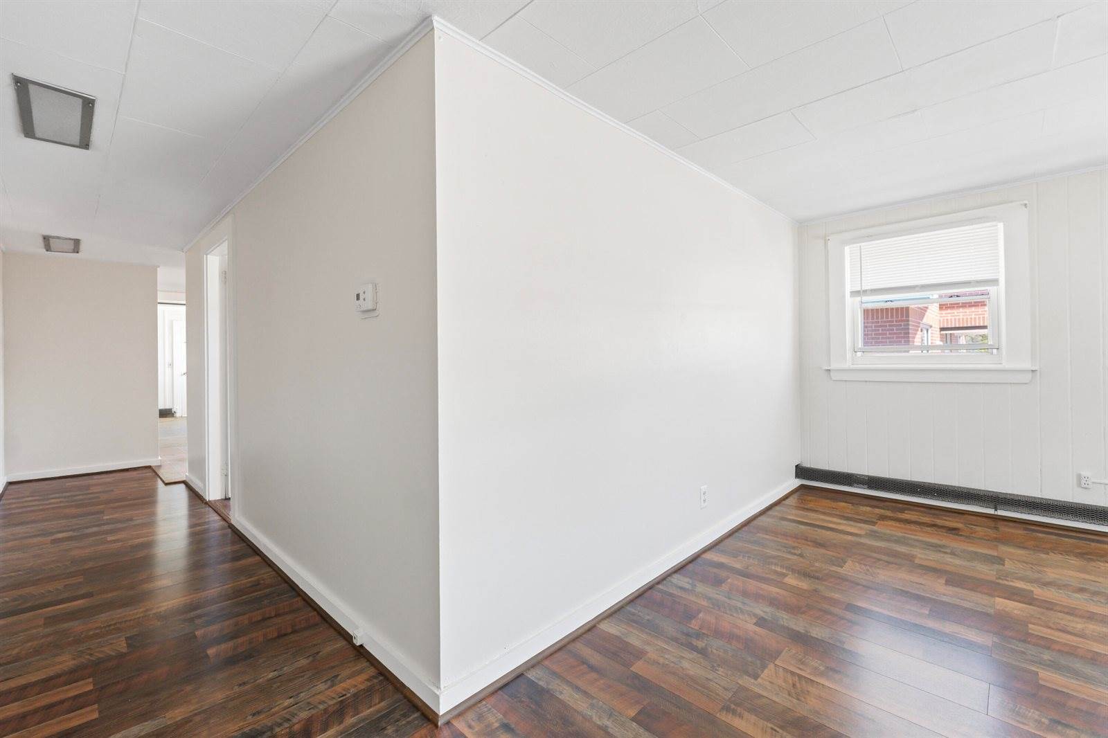 98 & 100 Main Street, Winthrop, ME 04364