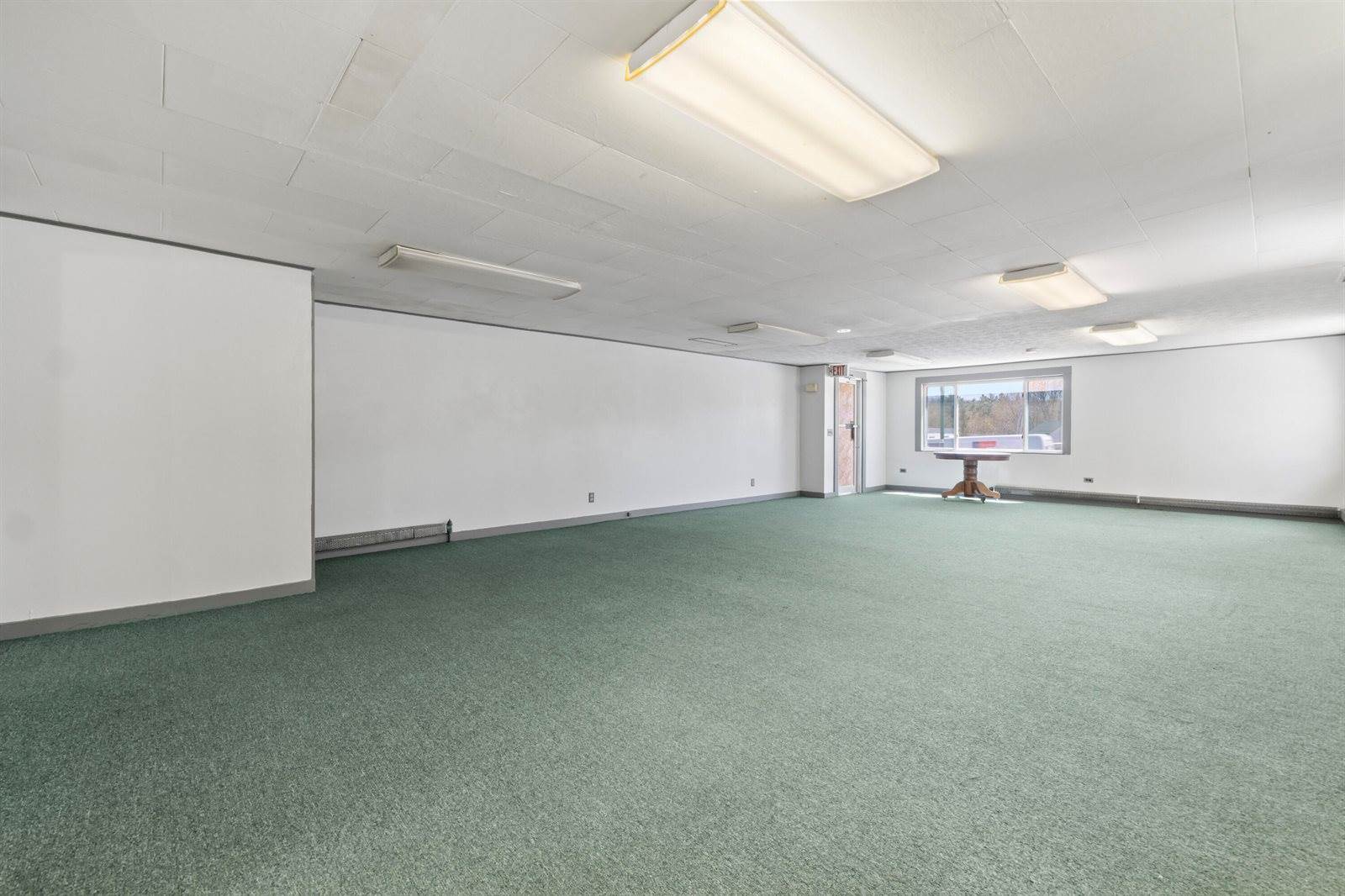 98 & 100 Main Street, Winthrop, ME 04364