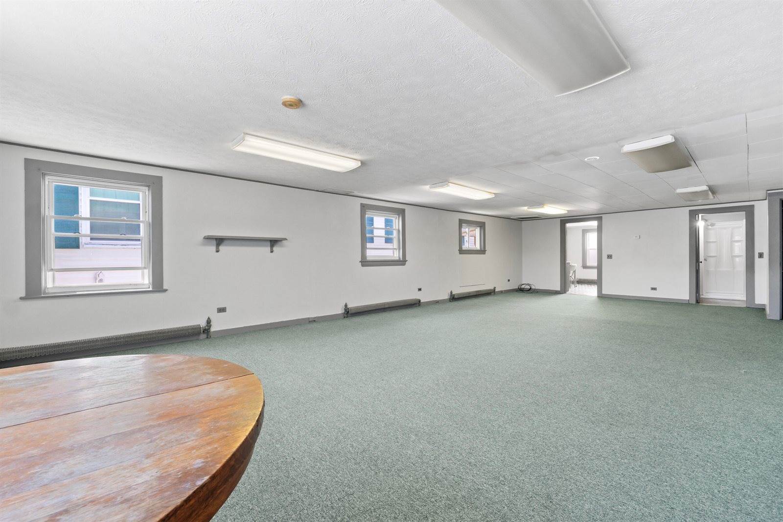 98 & 100 Main Street, Winthrop, ME 04364