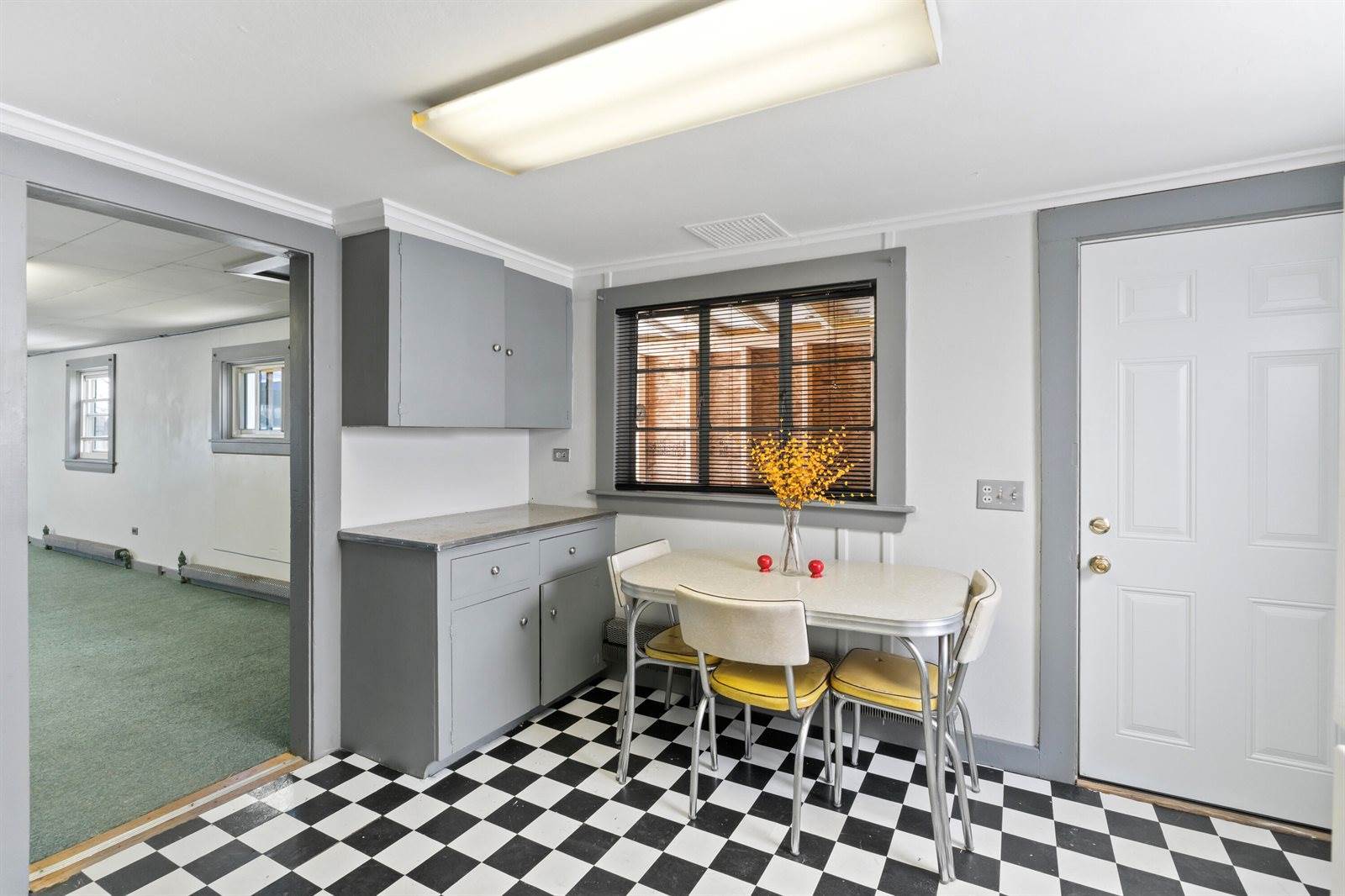 98 & 100 Main Street, Winthrop, ME 04364