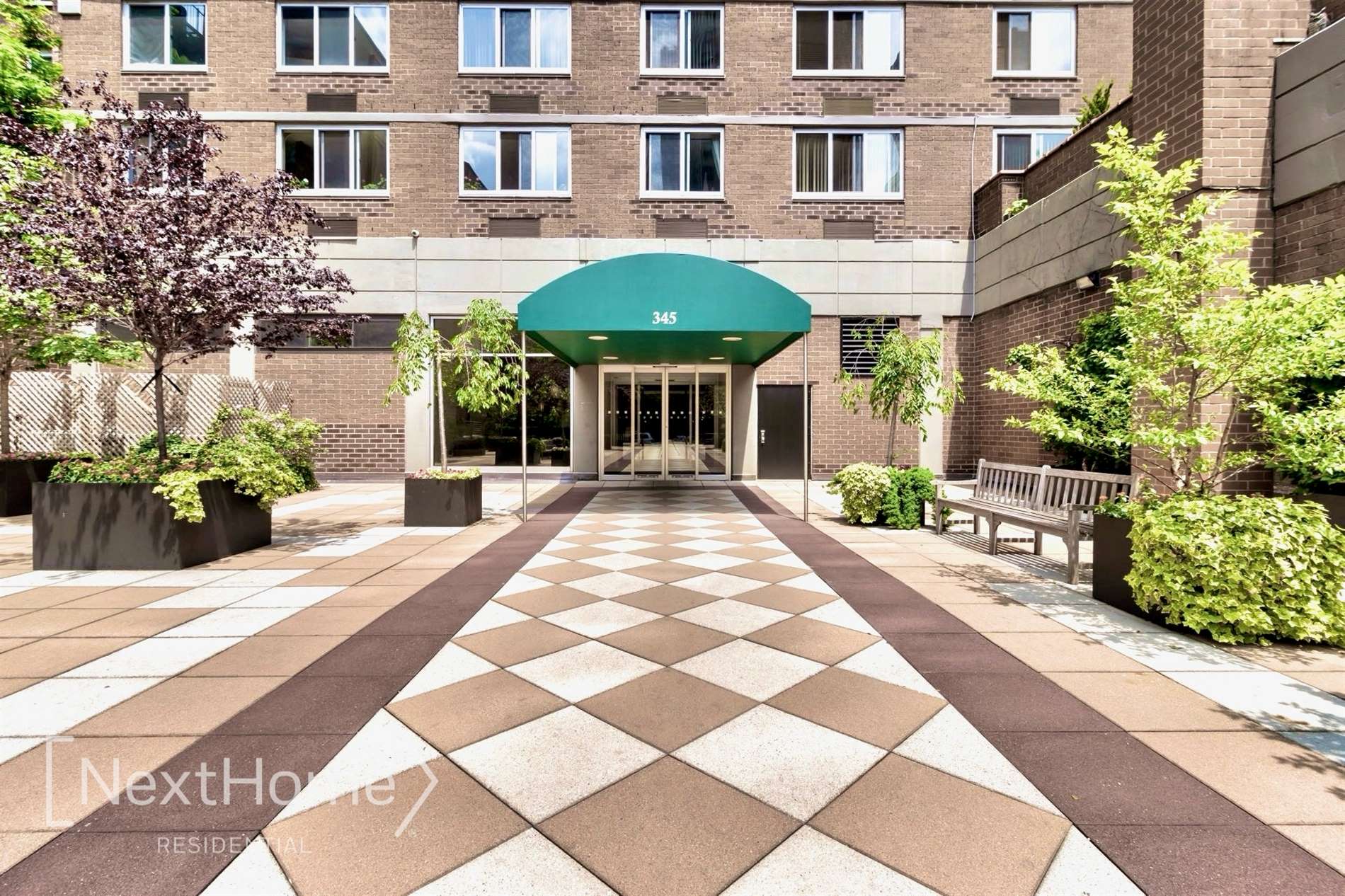 345 East 93rd Street #20A, New York, NY 10128