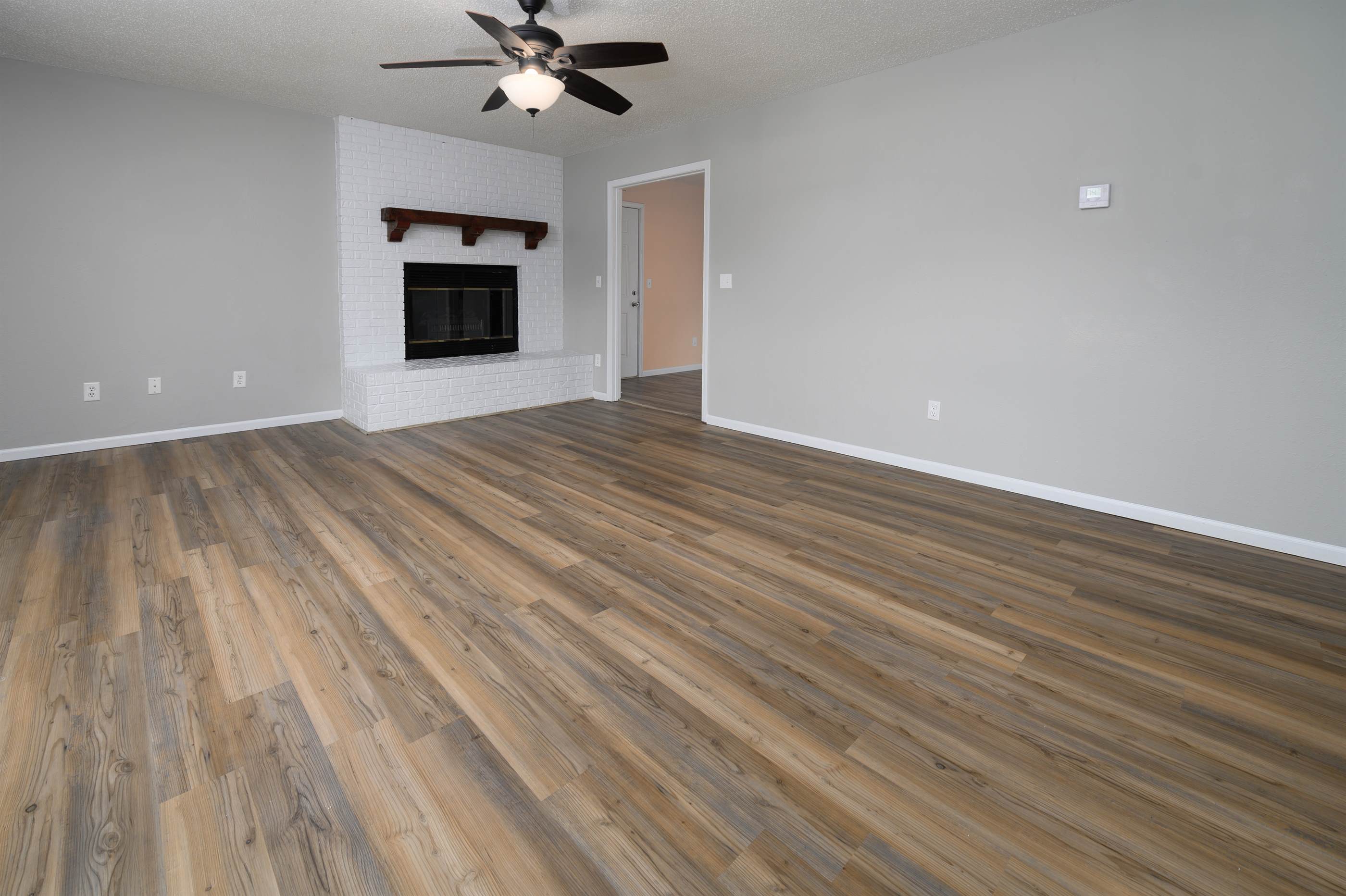 109 Phoenix Avenue, Saint Robert, MO 65584