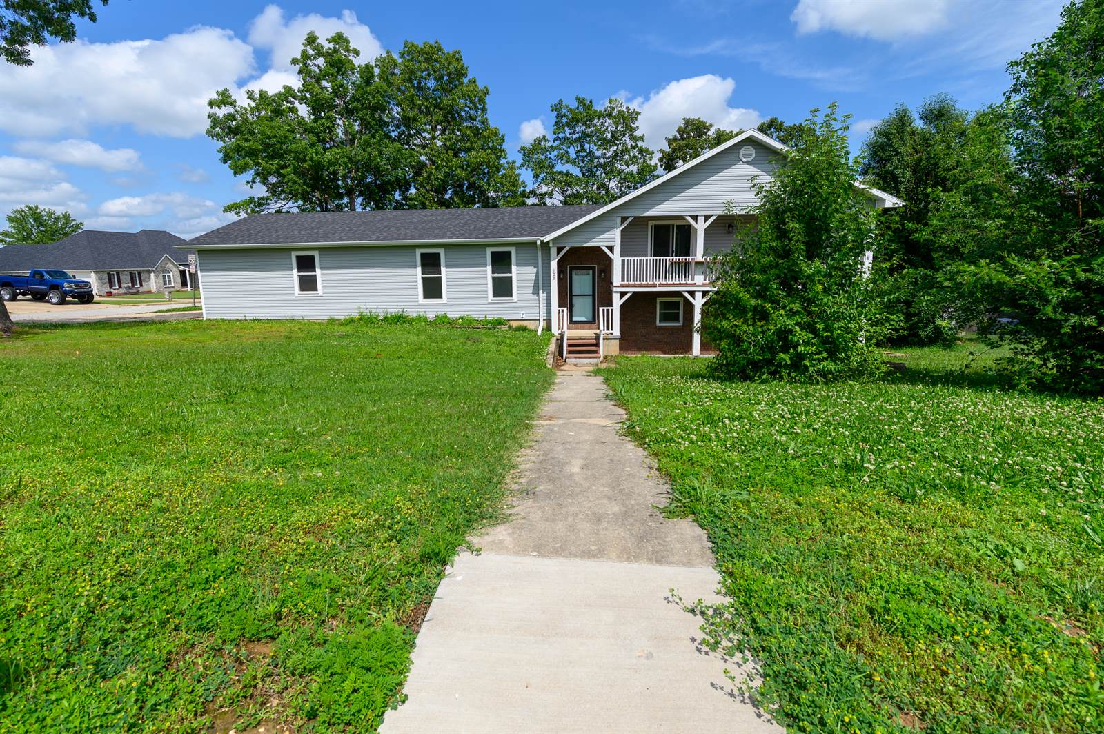 109 Phoenix Avenue, Saint Robert, MO 65584