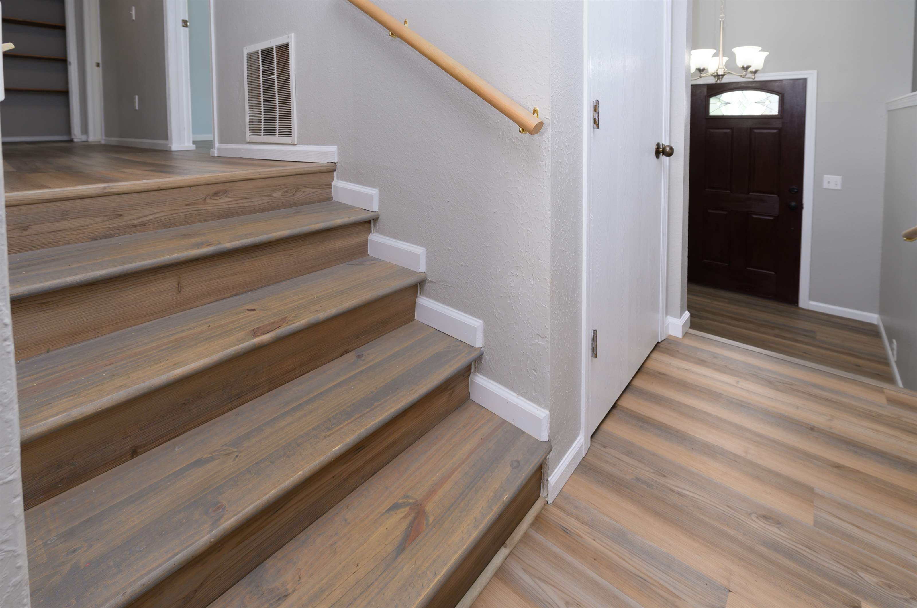 109 Phoenix Avenue, Saint Robert, MO 65584