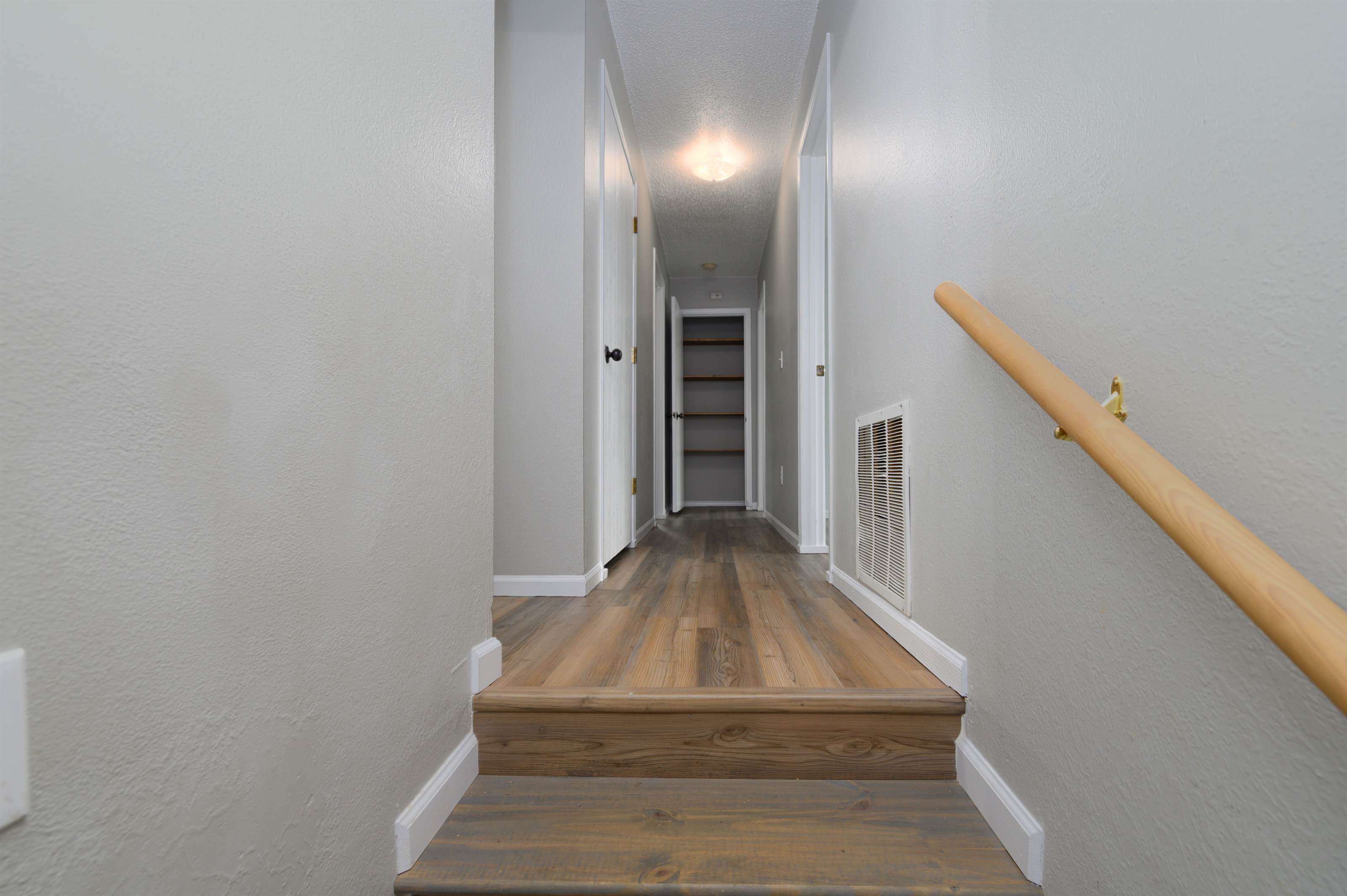 109 Phoenix Avenue, Saint Robert, MO 65584