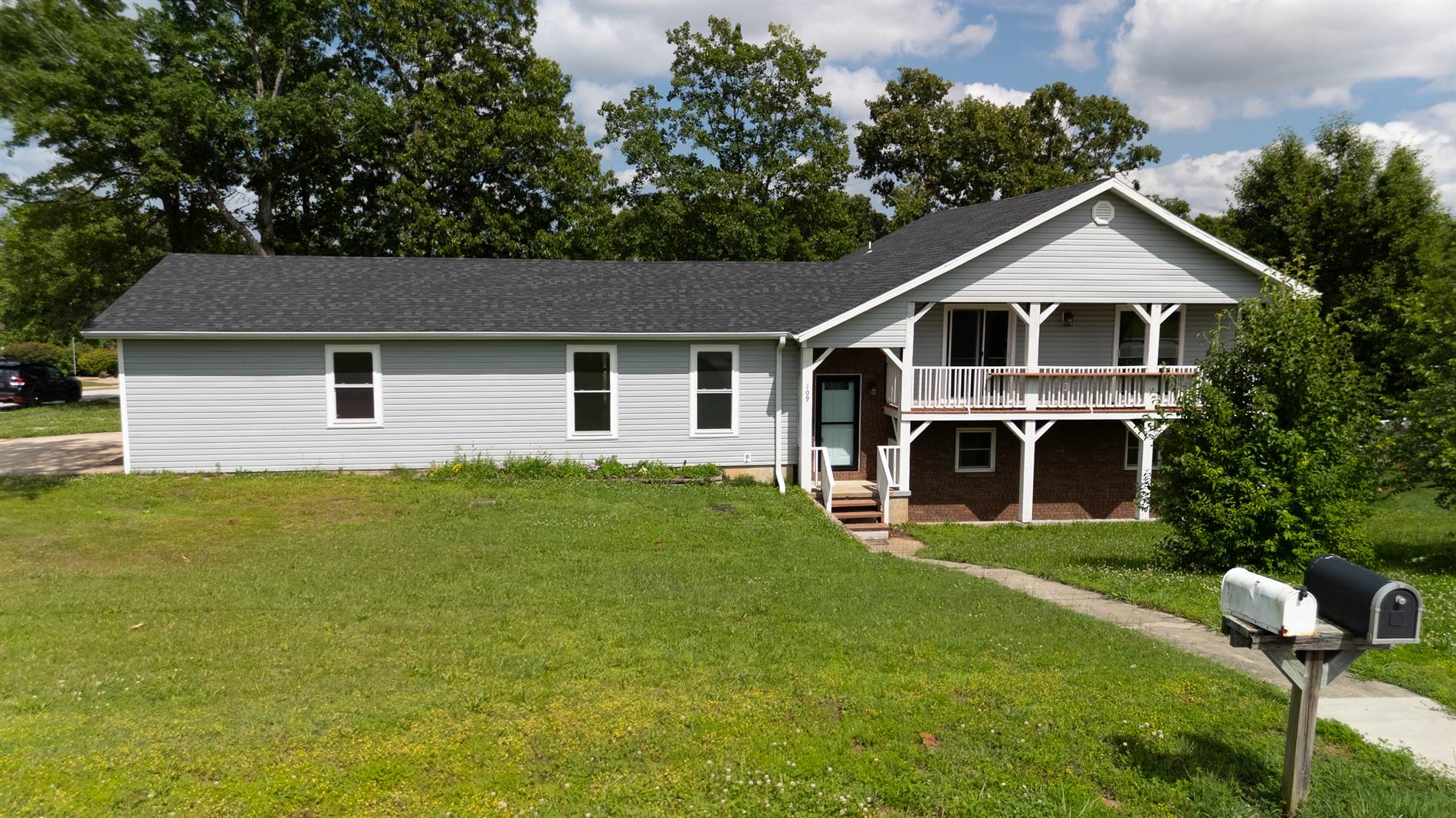 109 Phoenix Avenue, Saint Robert, MO 65584