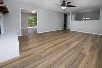 109 Phoenix Avenue, Saint Robert, MO 65584