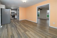 109 Phoenix Avenue, Saint Robert, MO 65584