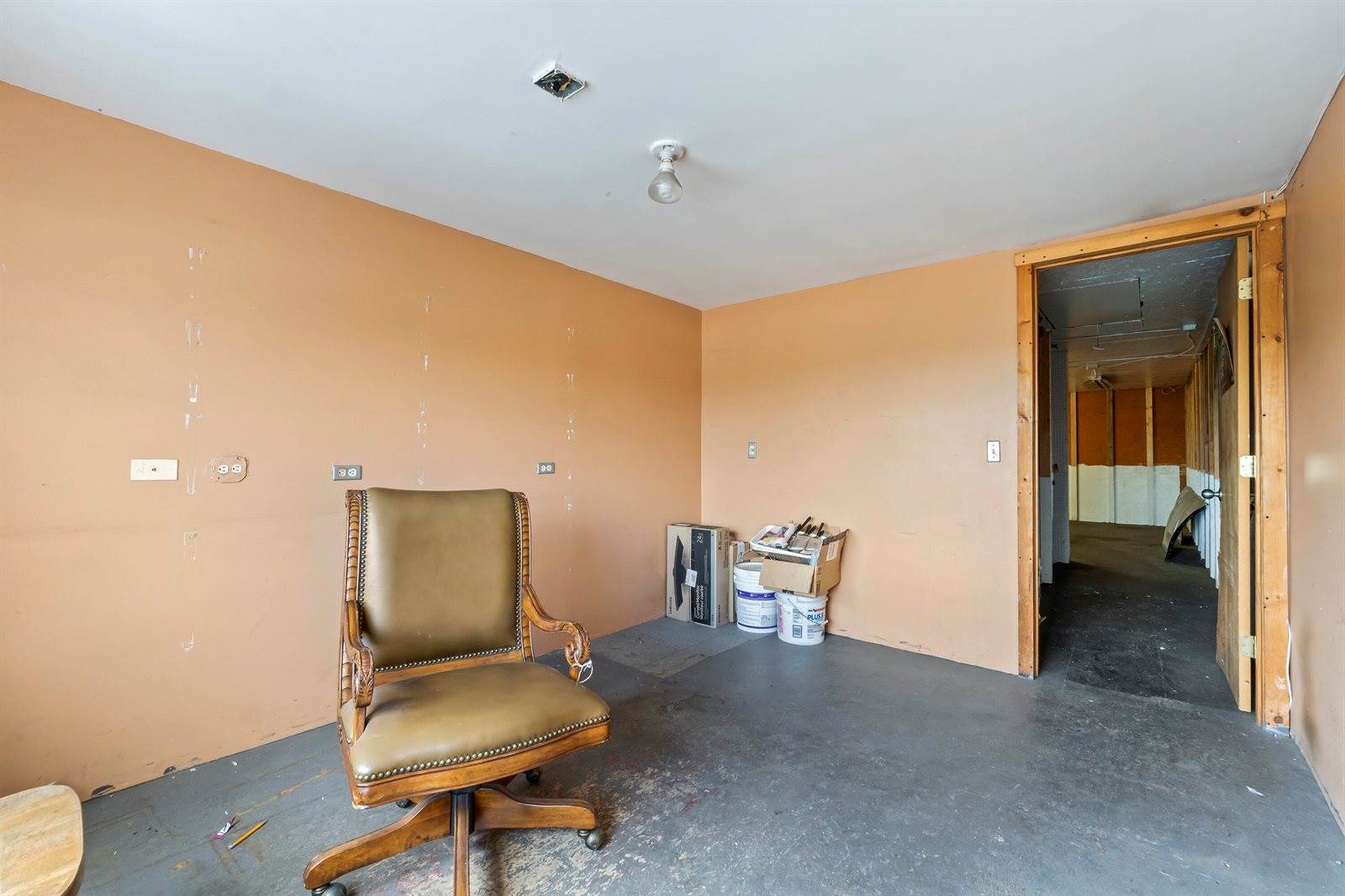 34 Compass Lane, Topsham, ME 04086