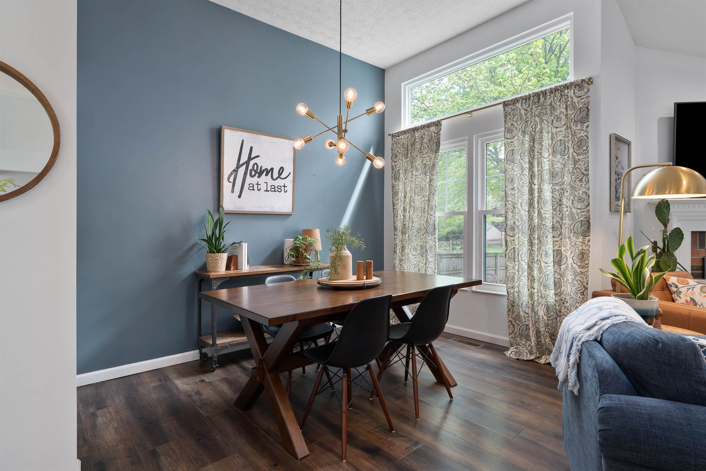 5372 Thistledown Dr, Columbus, OH 43221