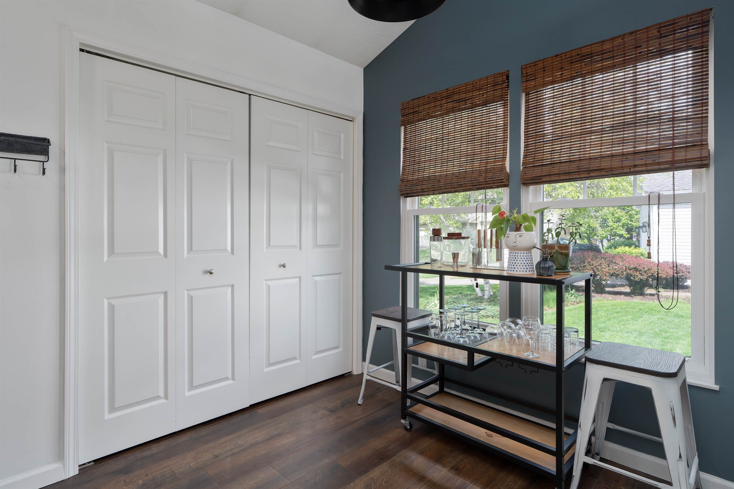 5372 Thistledown Dr, Columbus, OH 43221