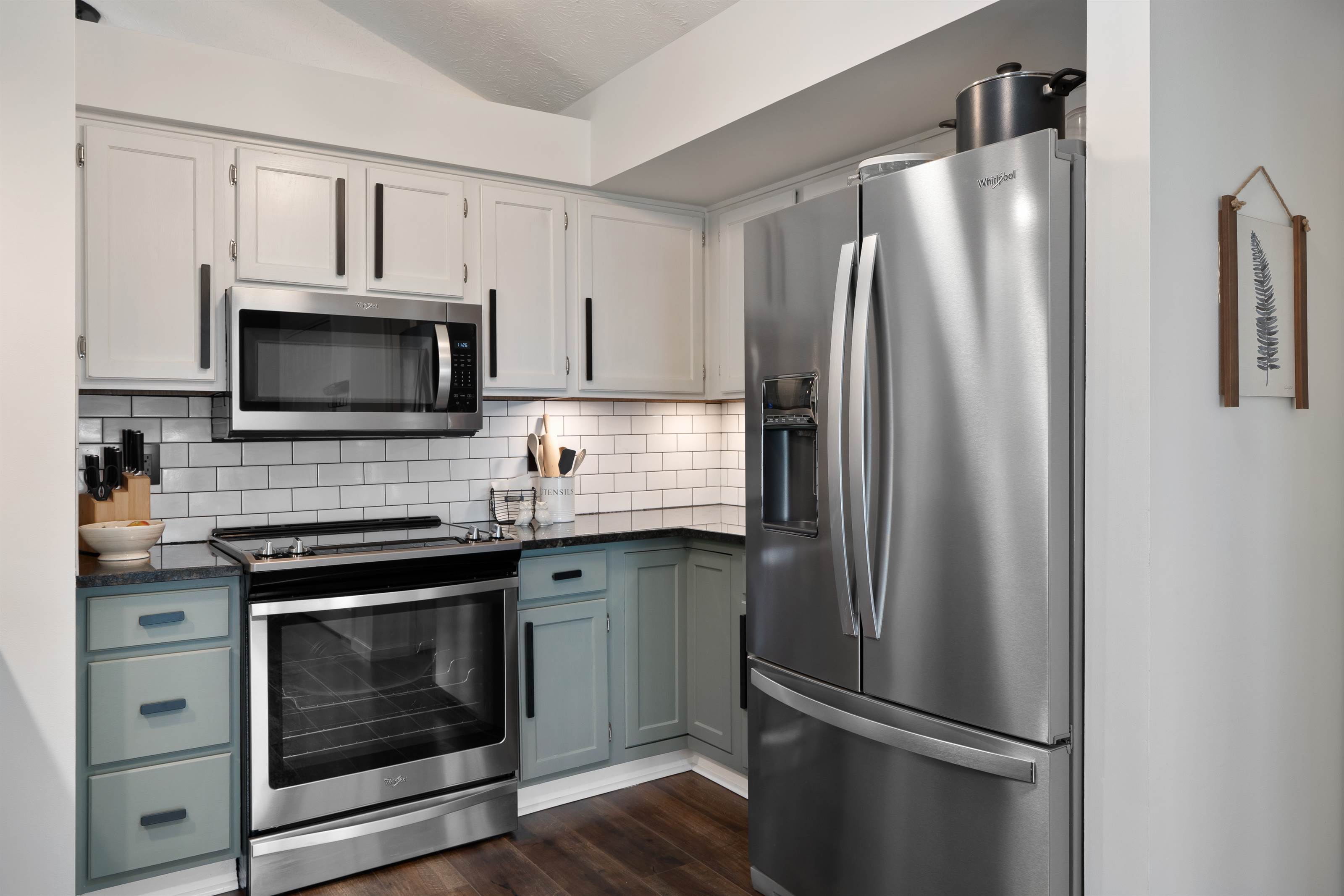 5372 Thistledown Dr, Columbus, OH 43221