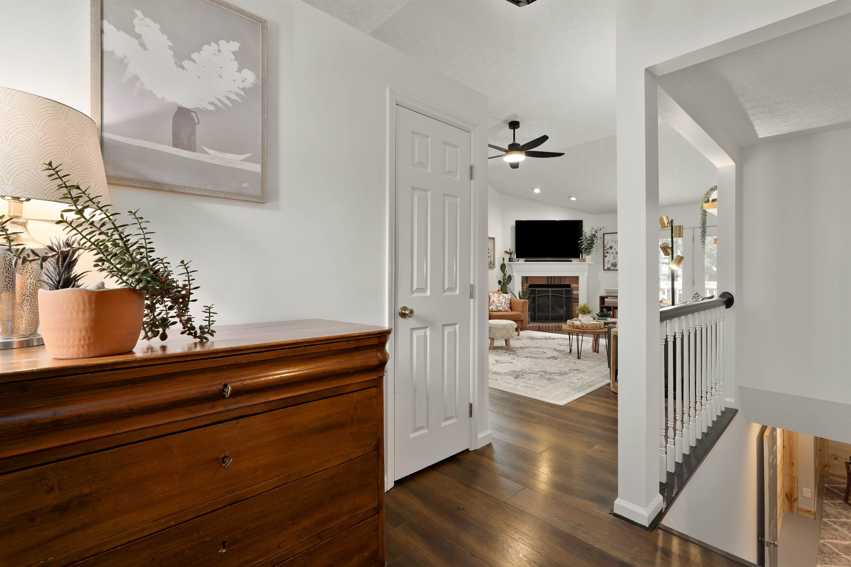 5372 Thistledown Dr, Columbus, OH 43221