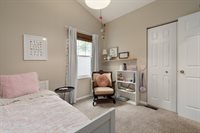 5372 Thistledown Dr, Columbus, OH 43221