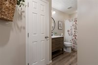 5372 Thistledown Dr, Columbus, OH 43221