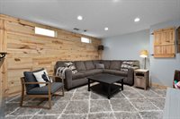 5372 Thistledown Dr, Columbus, OH 43221