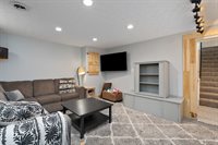 5372 Thistledown Dr, Columbus, OH 43221