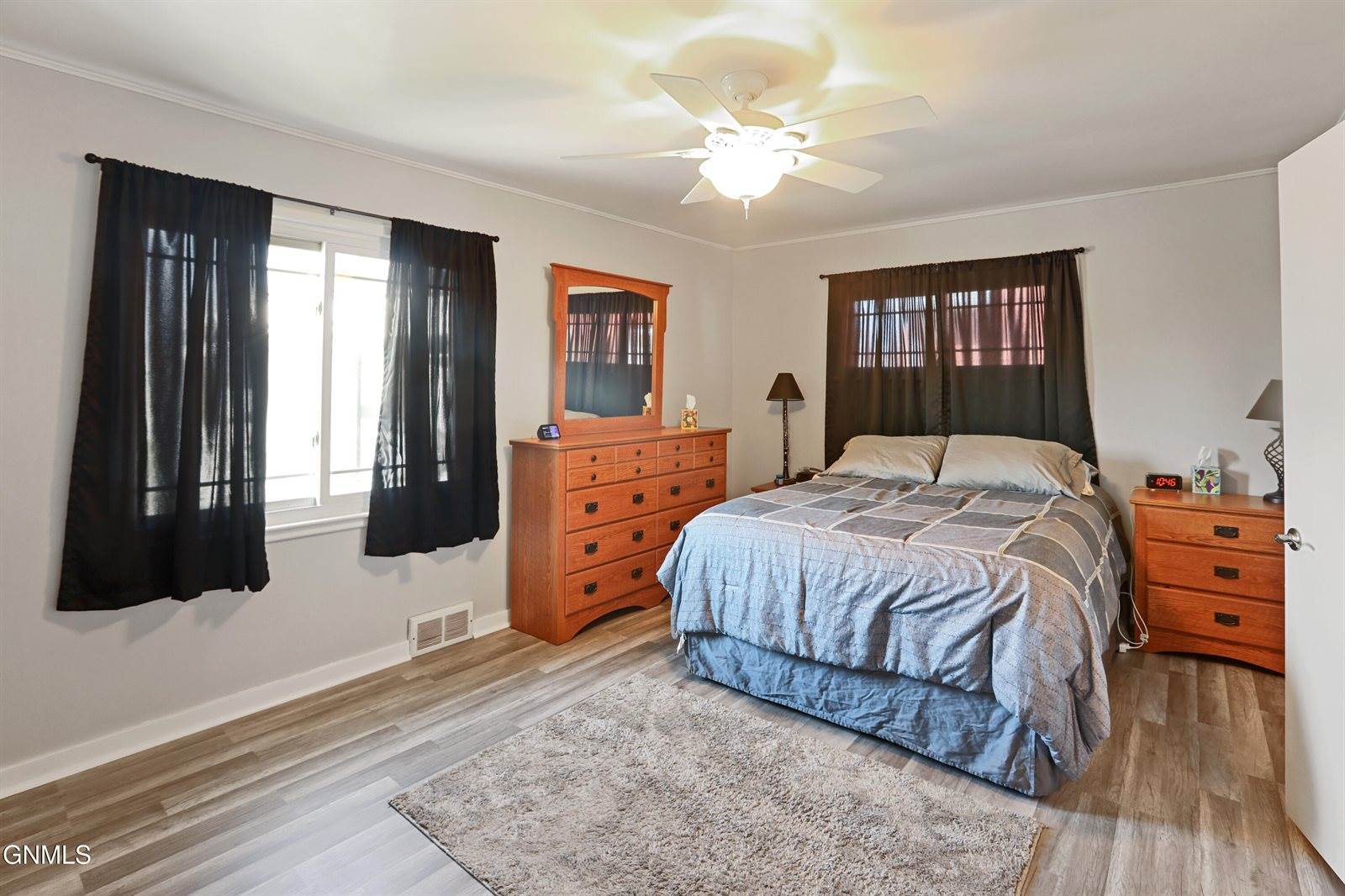 423 8th Street East, Williston, ND 58801