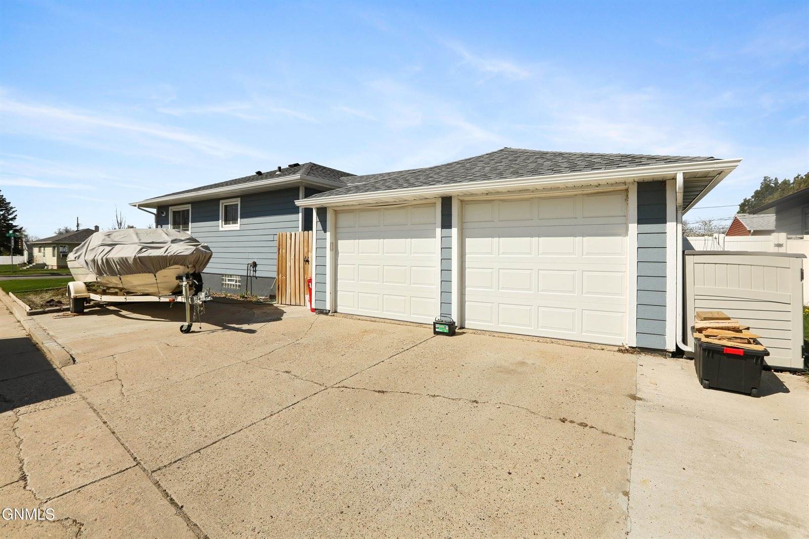 423 8th Street East, Williston, ND 58801