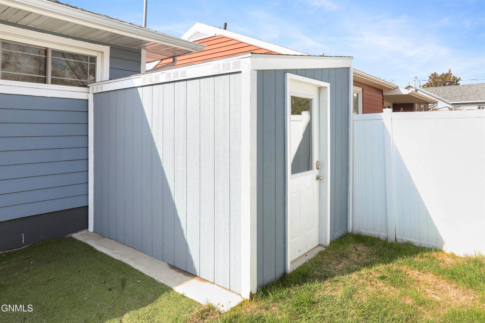 423 8th Street East, Williston, ND 58801