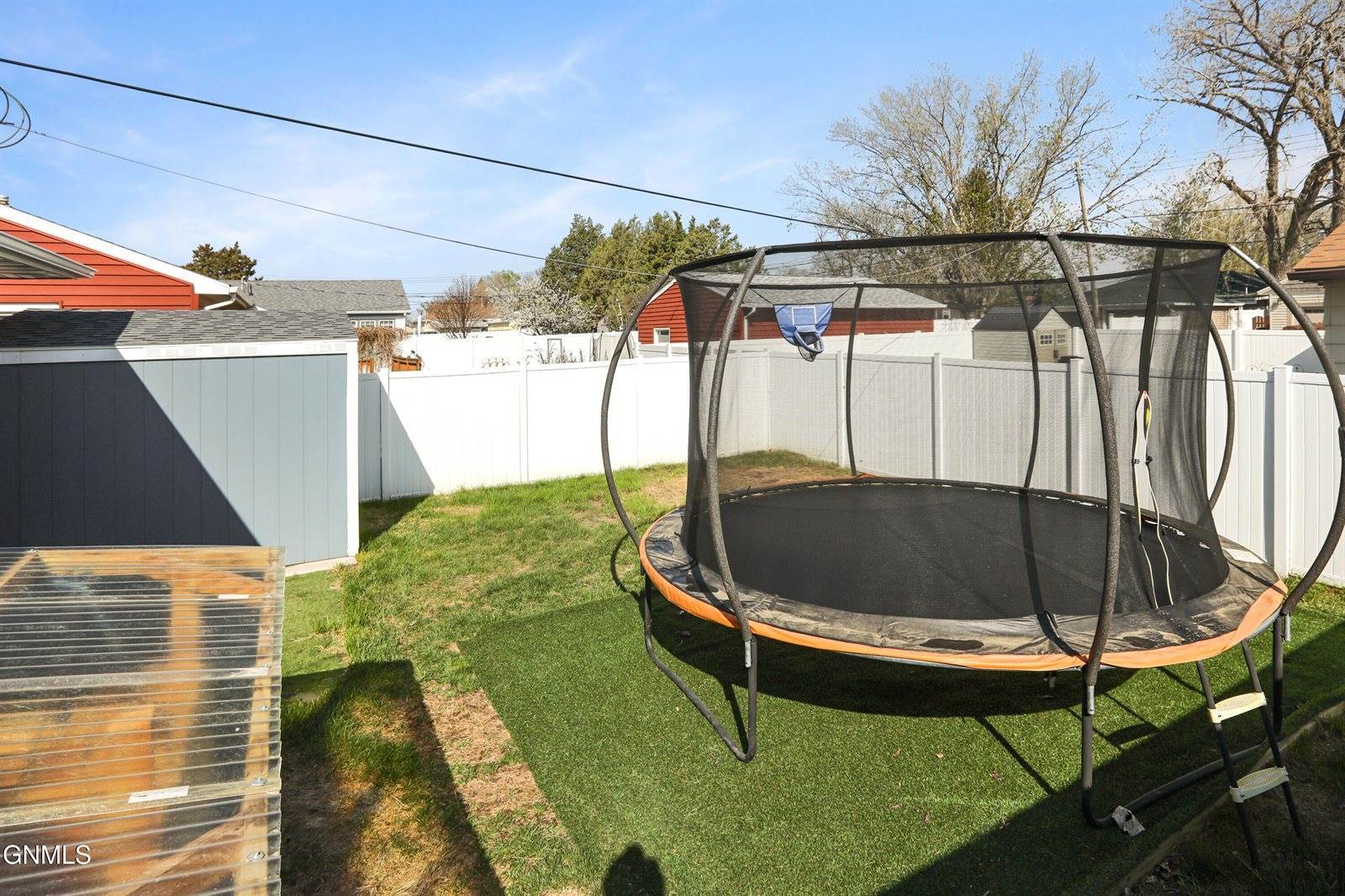 423 8th Street East, Williston, ND 58801