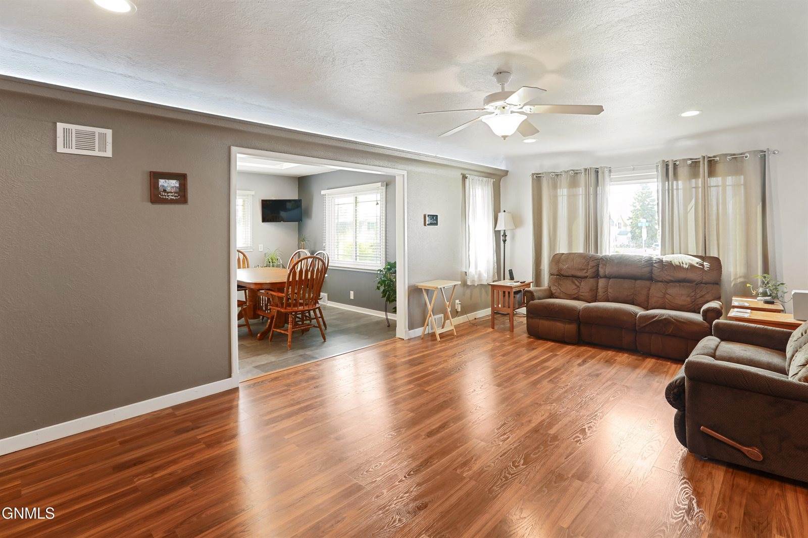 423 8th Street East, Williston, ND 58801