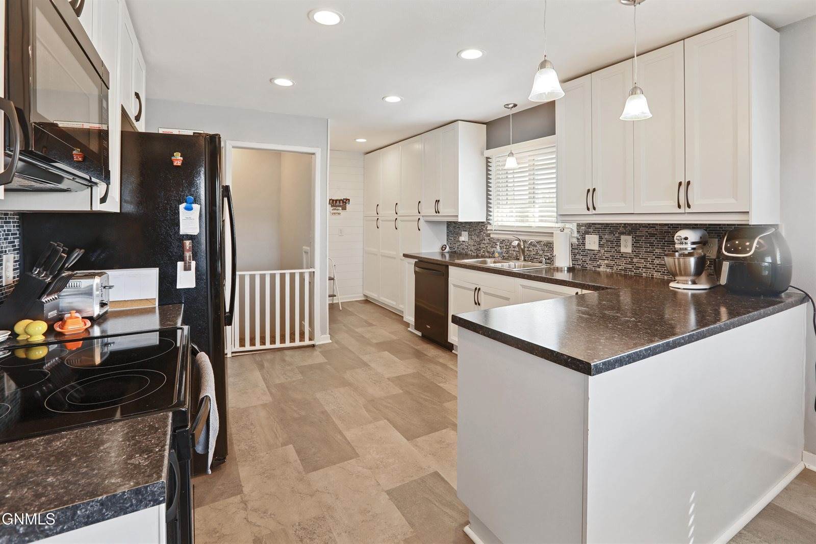 423 8th Street East, Williston, ND 58801