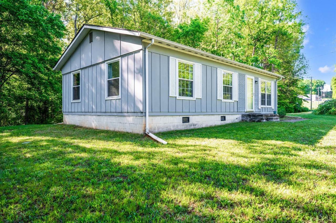 9124 Oakville Road, Gladstone, VA 24553