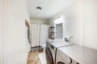 9124 Oakville Road, Gladstone, VA 24553