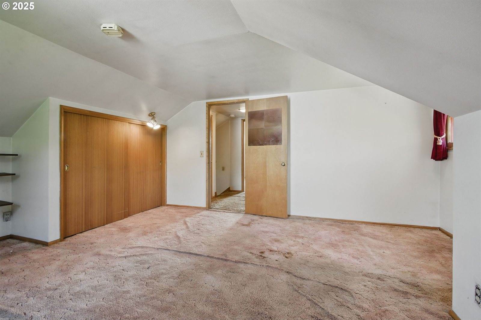 4514 NE Campaign St, Portland, OR 97218