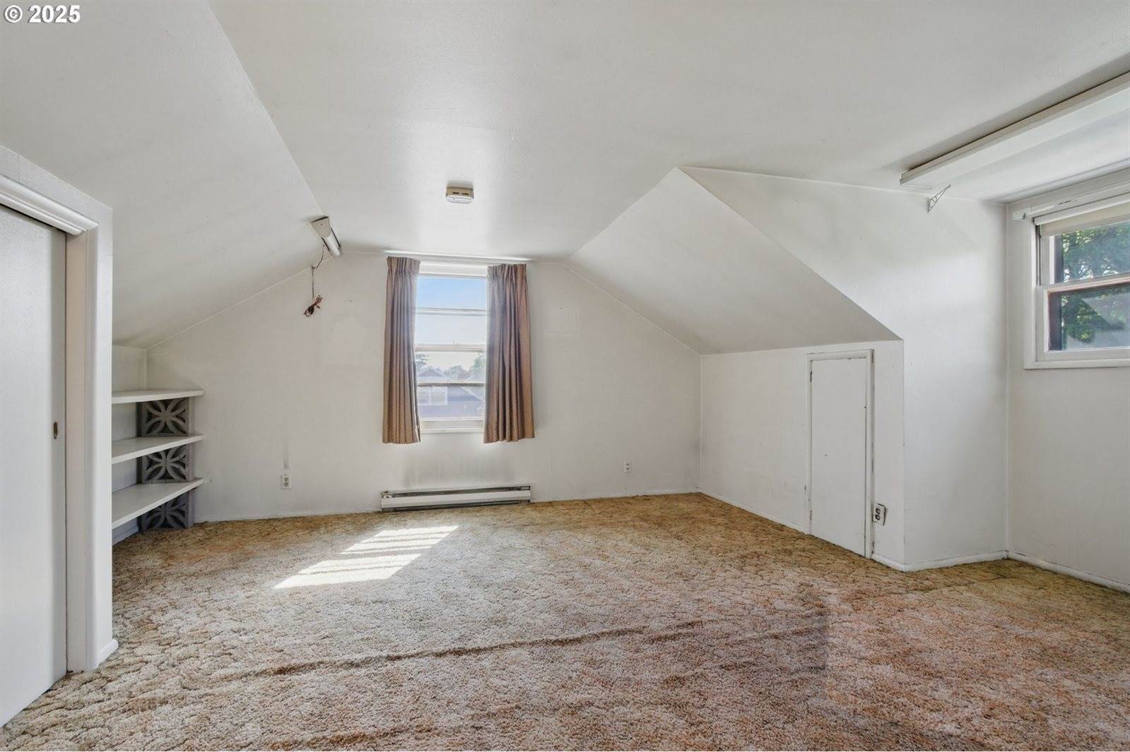 4514 NE Campaign St, Portland, OR 97218