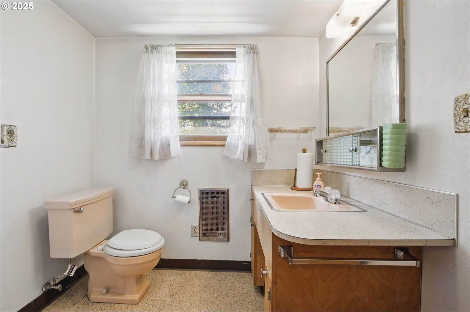 4514 NE Campaign St, Portland, OR 97218